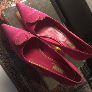 Prada gorgeous pink kitten heels size 37